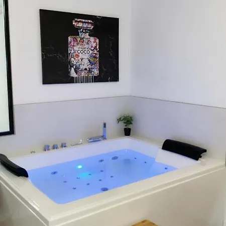 L'AppartE Black Superbe Appartement Pop ! Besançon Exterior foto