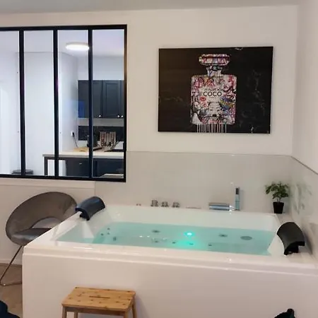 L'AppartE Black Superbe Appartement Pop ! Besançon Exterior foto