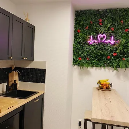 L'AppartE Black Superbe Appartement Pop ! Besançon Exterior foto